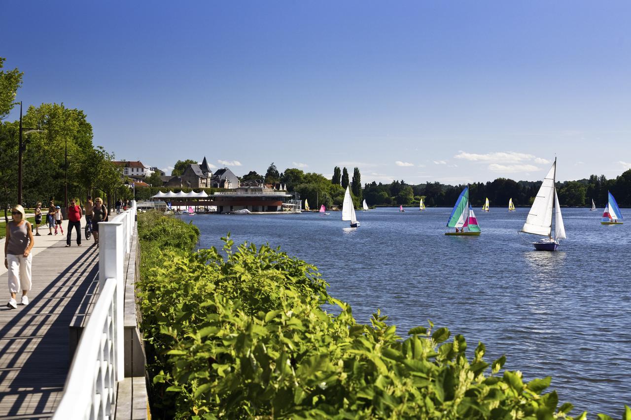 Hotel Ibis Budget Vichy Bellerive sur Allier Bagian luar foto